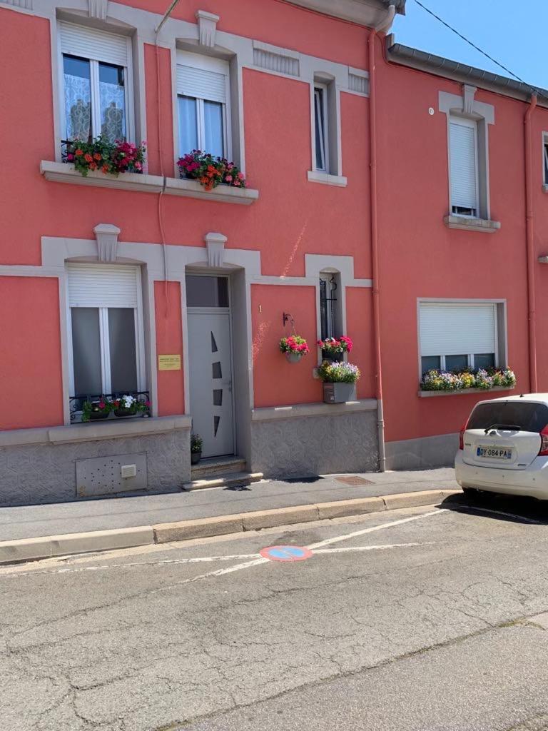 Couleur Framboise Lägenhet Longwy Exteriör bild